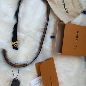 Louis Vuitton reversible leather belt